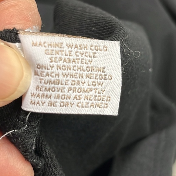 CHICO'S Set of 2 V-Neck 3/4 SLV Cotton Black and Bright Blue Pullover Tops SZ XL - Picture 7 of 16